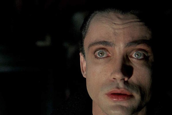 Dracula cerca sangue di vergine e... morì di sete!!! 1974 streaming