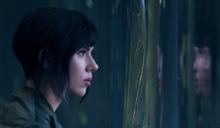 La recensione di Ghost in the Shell che vede protagonista Scarlett Johansson
