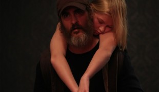 A Beautiful Day, la violenta avventura urbana di Joaquin Phoenix