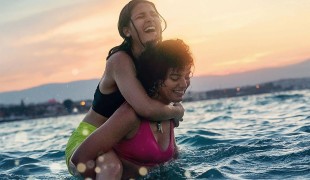 Le nuotatrici, l'incredibile storia vera dietro il film Netflix