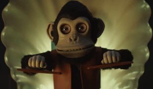 The Monkey, il terrificante racconto di Stephen King diventa un film: ecco il trailer