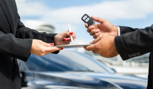 Il peso dell'auto: la ricerca di nuove forme di libertà