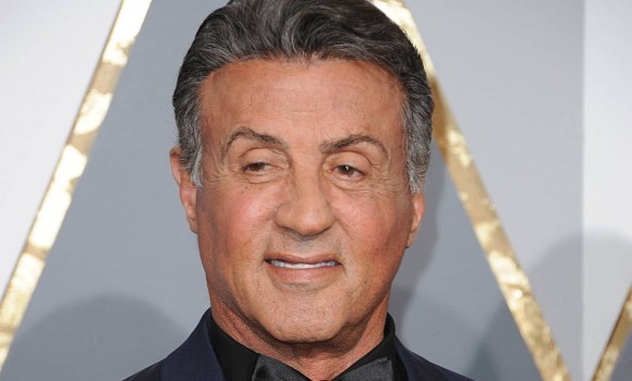 I cimeli di Sylvester Stallone finiscono all'asta: vendita record per la sceneggiatura di Rocky