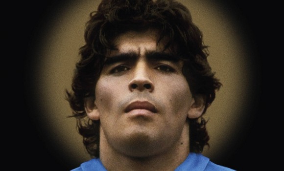 Maradona è morto, viva Maradona: i film, le serie e i documentari dedicati al Pibe de Oro
