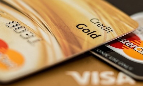 La carta di credito oro è ancora uno status symbol?