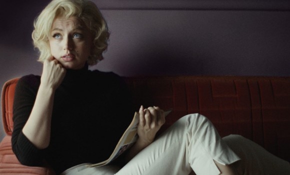 'Blonde': Ana De Armas sulla tomba di Marilyn Monroe per avere il 'permesso' per il film