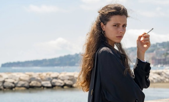 Parthenope di Sorrentino debutta a Cannes: come sono le recensioni della critica internazionale