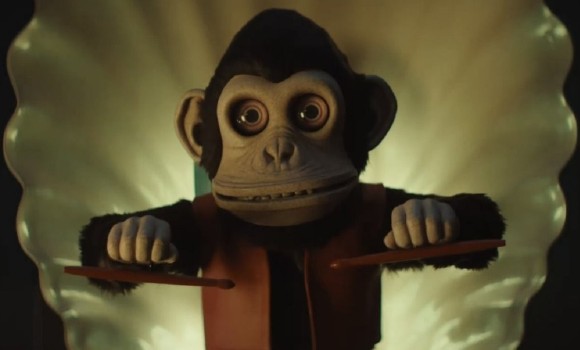 The Monkey, il terrificante racconto di Stephen King diventa un film: ecco il trailer