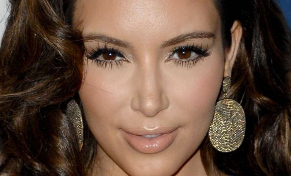 Kim Kardashian dichiara: "Selfie nuda finché non morirò”