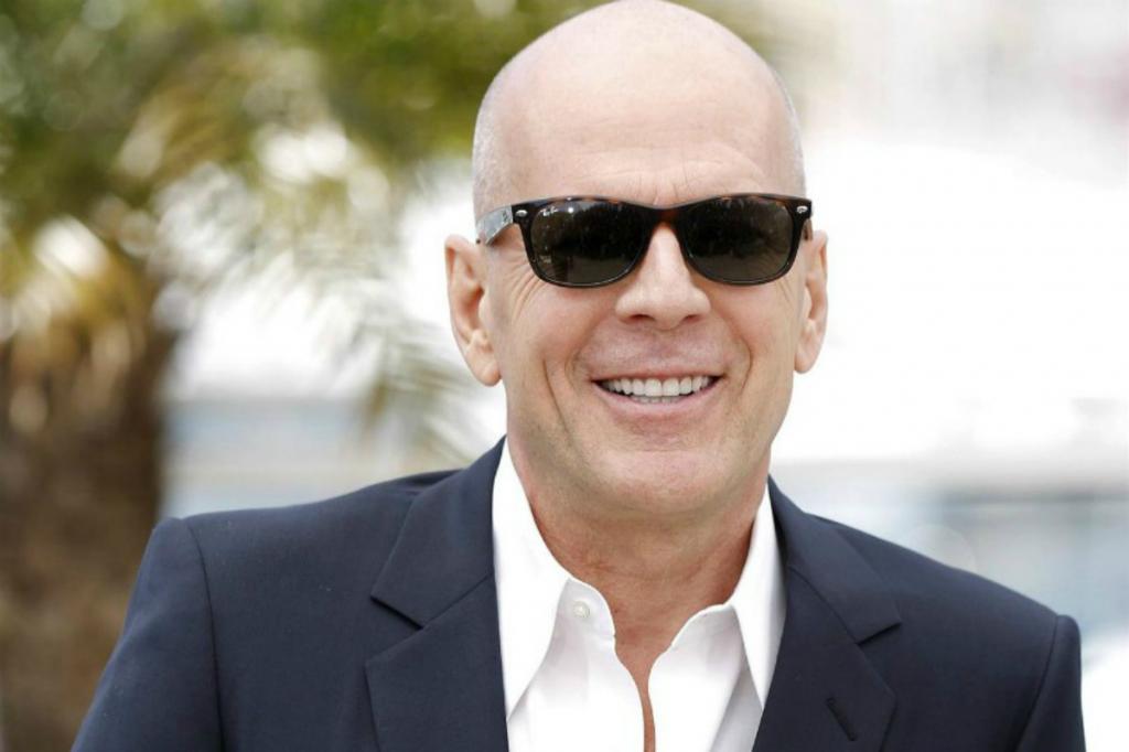 Un primo piano di Bruce Willis