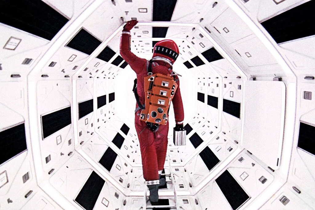 Una scena del film 2001: Odissea nello spazio di Stanley Kubrick