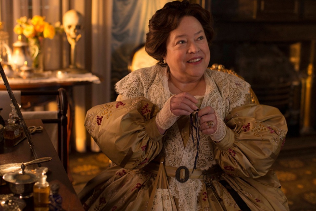 Kathy Bates è Delphine LaLaurie in American Horror Story