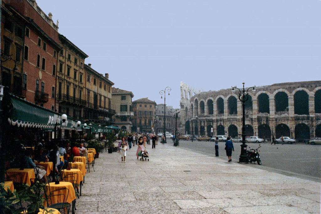 Piazza Bra e l'arena di Verona