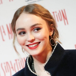 Lily Rose Depp: la figlia d'arte con un viso che buca il grande schermo
