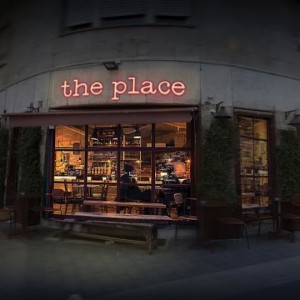 The Place: le immagini ufficiali del nuovo film di Paolo Genovese