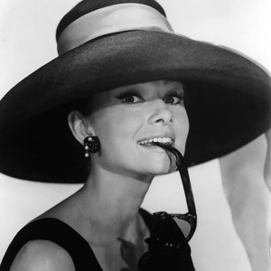 Audrey Hepburn: le frasi dell'icona del cinema (e della moda) che sono leggenda