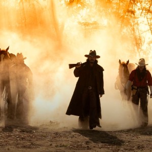 'Carovana di fuoco', qualche curiosità sul film con John Wayne e Kirk Douglas