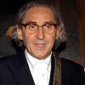 Cosa sappiamo di Franco - Il lungo viaggio, il biopic Rai su Battiato con Dario Aita